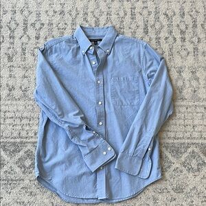Banana Republic Light Blue Casual Button-Down Shirt